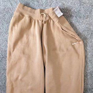 Nike Sportswear Fleece - Women's High-Waisted Oversized Sweatpants